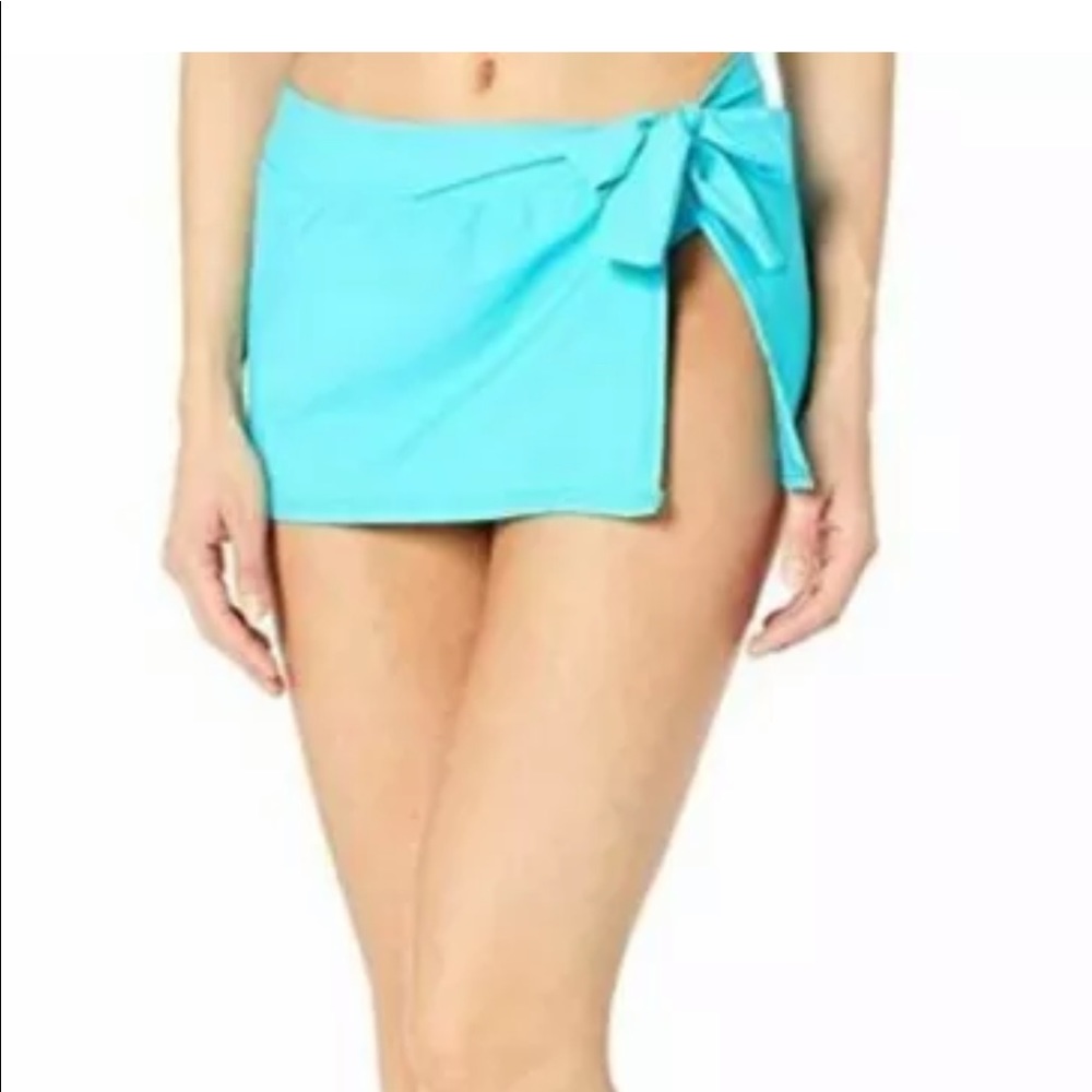 Tommy Bahama Pearl Solids swim skirt